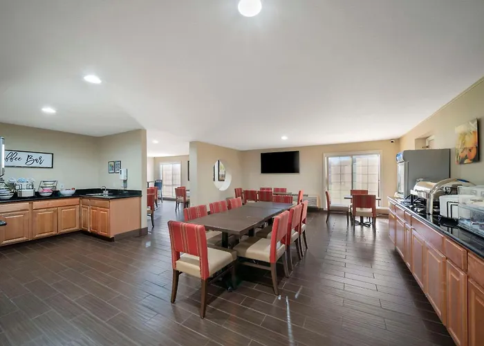 Comfort Suites Red Bluff Near I-5