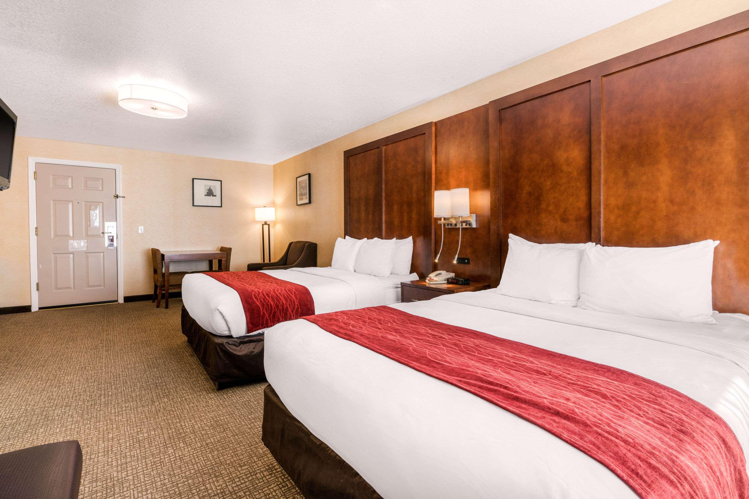 Comfort Near I-5 2* Red Bluff