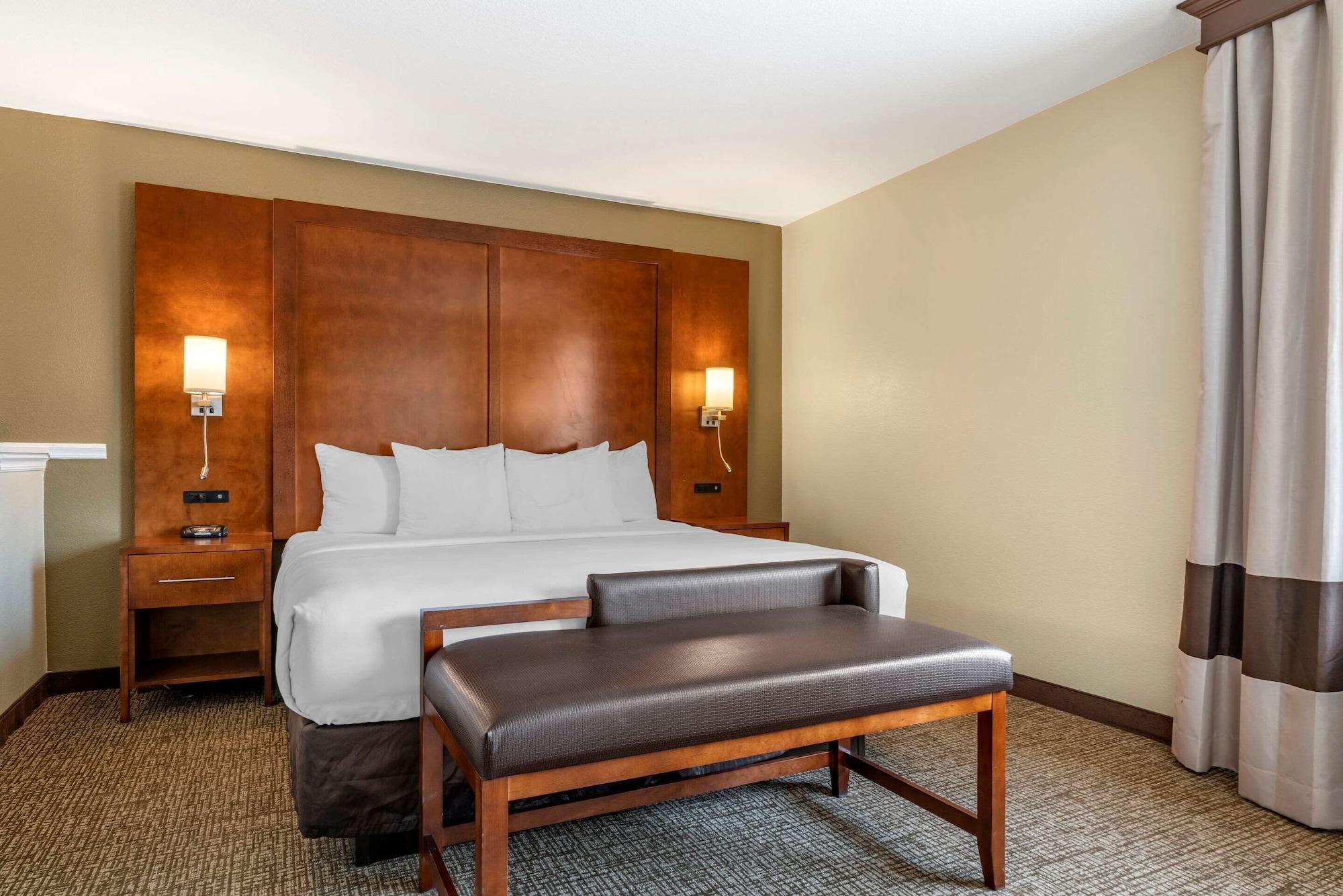Hotel Comfort Near I-5 2*
