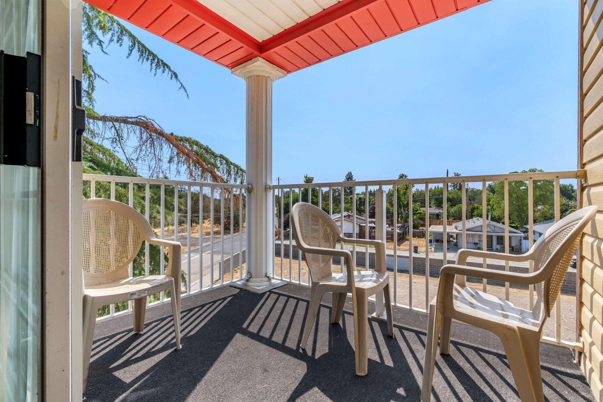 Hotel Comfort Near I-5 Red Bluff